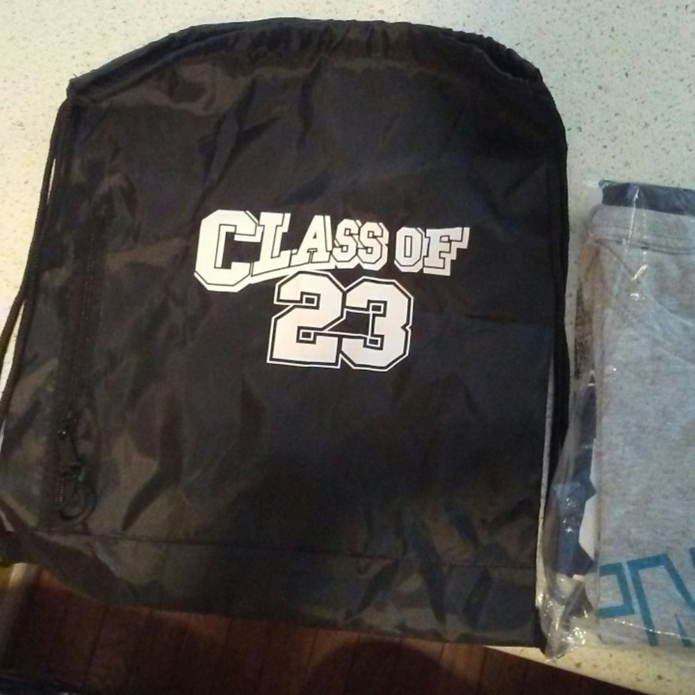 NWT Jostens 2-pack tee - Large - Senior 2023 tees and small backpack tote